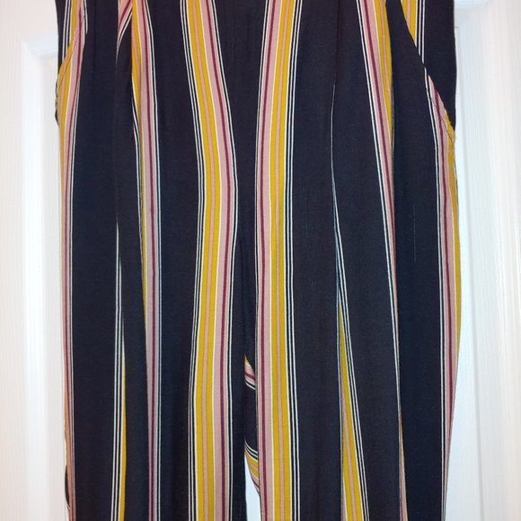 pants - Picture 3 of 5